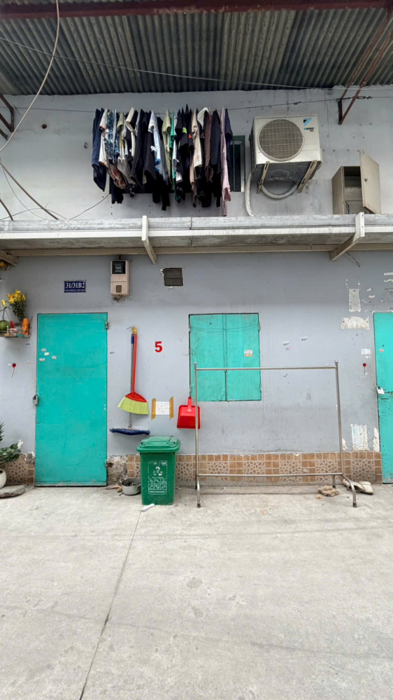 BÁN NHÀ NGAY HUỲNH THIỆN LỘC, TÂN PHÚ - 100M2 - NHÀ C4, TIỆN XÂY MỚI - HẺM 4M
