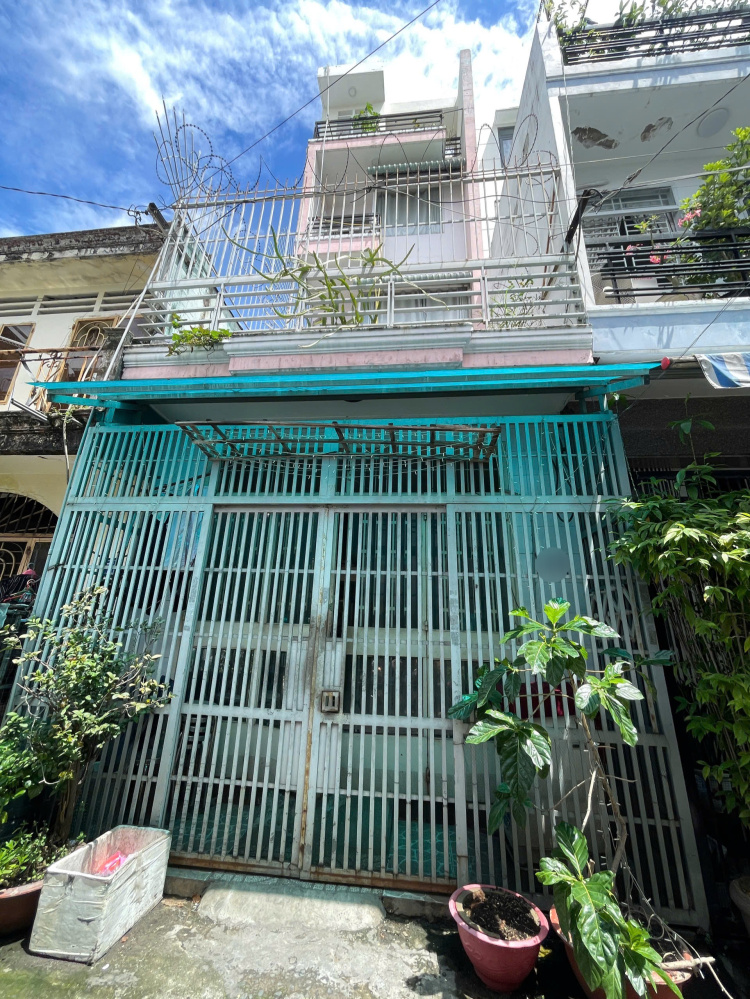 Bán nhà đường Tây Sơn, Tân phú - 5 Tầng, 60m2 -...