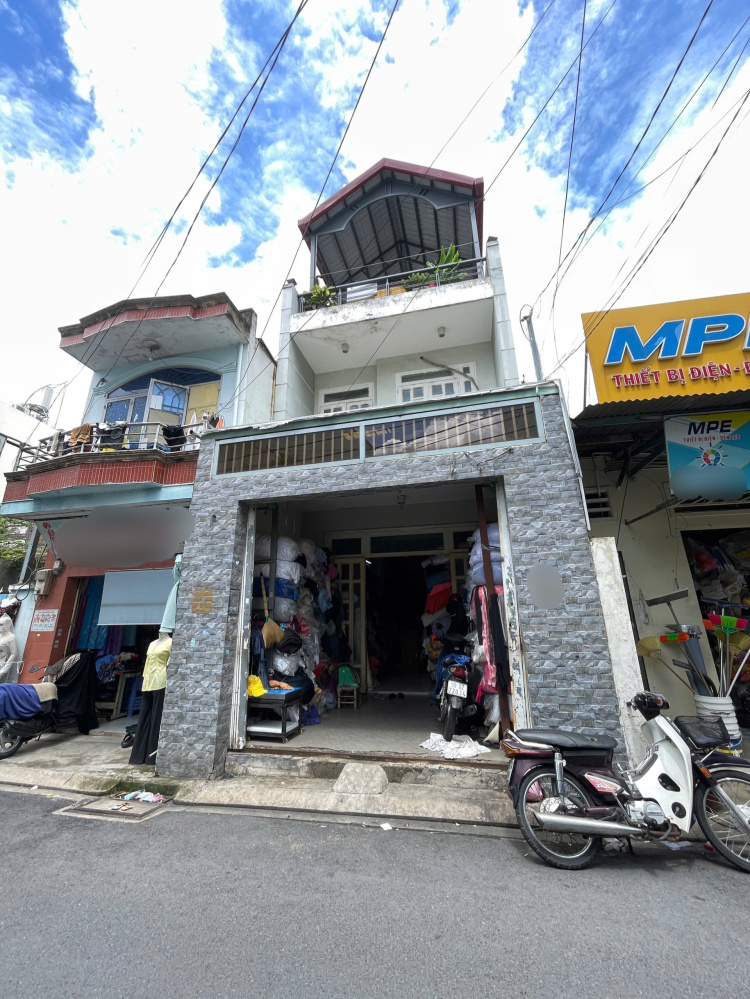 Bán nhà mặt tiền Lê Cảnh Tuân, Tân phú - 3 tầng,...