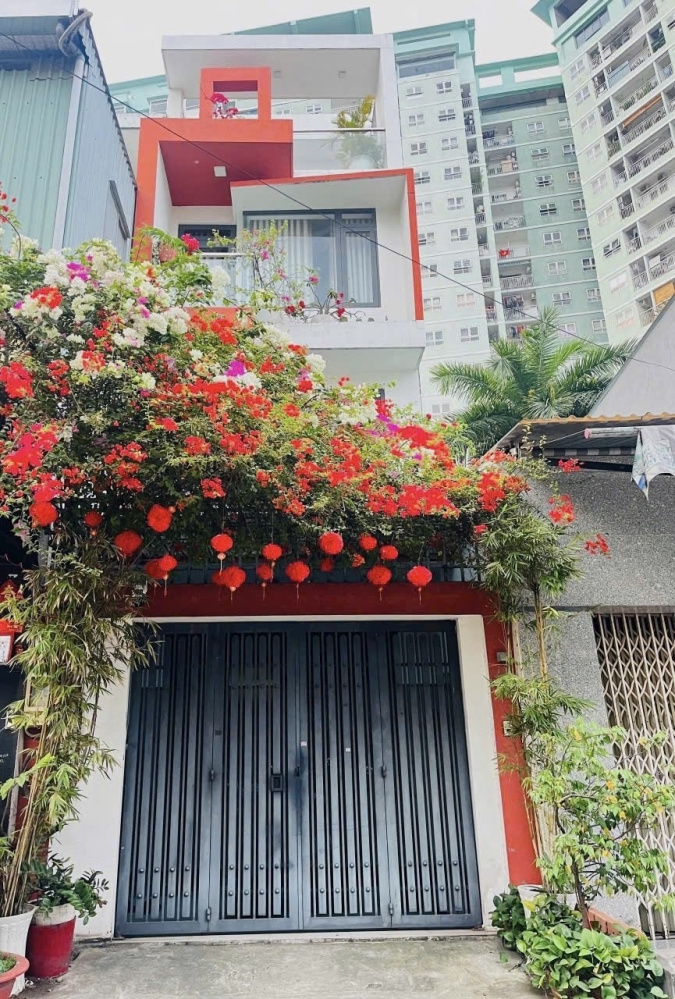 NHÀ 1/ ĐÚC 4 TẦNG NGAY HOÀ BÌNH CÂY KEO - 4x17,5M...