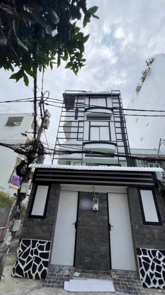 NHÀ 1/ ĐÚC 4 TẤM - 5,2x18m - GÓC 2MT - SẴN DÒNG...