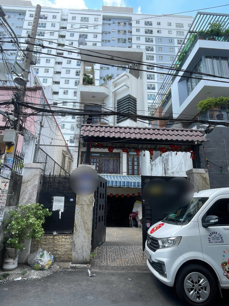 NHÀ 1/ ĐÚC 4 TẦNG CÓ HẦM - NGAY VƯỜN LÀI - 5,3x32M...