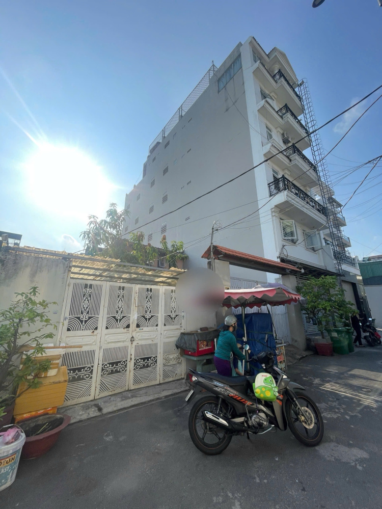 ĐẤT SẴN NHÀ CẤP 4 - 5,1x29M cn 149M - HẺM 5M XE HƠI - NGAY LÊ VĂN QUỚI - KHU XÂY CAO TẦNG