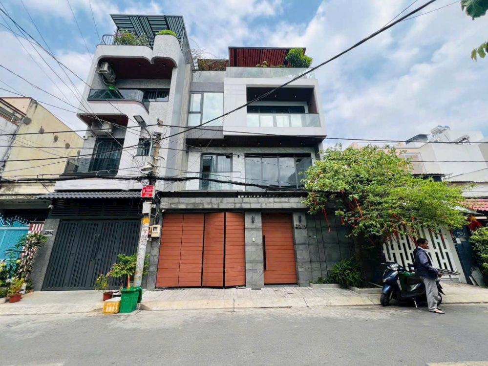 BIỆT THỰ 4 TẦNG - 8x18,5M - 1/ QUẬN TÂN PHÚ - HẺM...