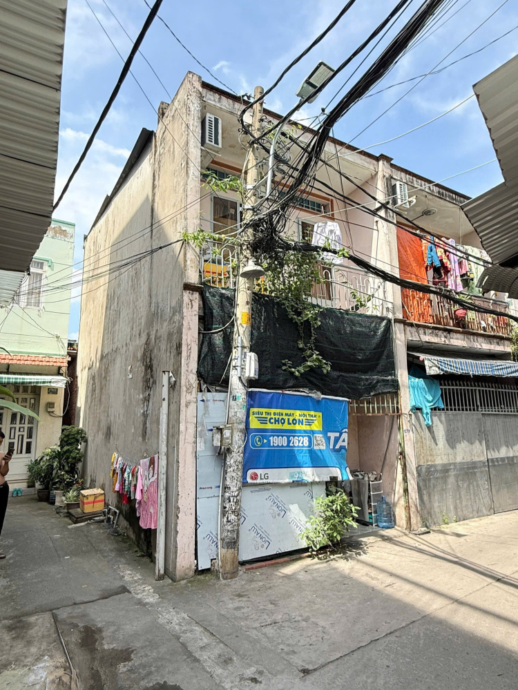 NHÀ 2 TẦNG QUẬN TÂN PHÚ - NHÀ CŨ TIỆN XÂY MỚI - 125M2 - 7.9 TỶ