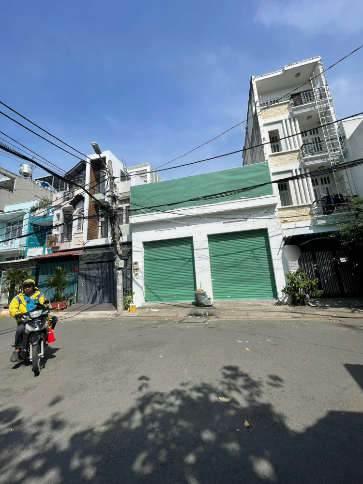 Khuông Đất 8x18m - Hẻm thông xe tải - Quận Tân Phú...