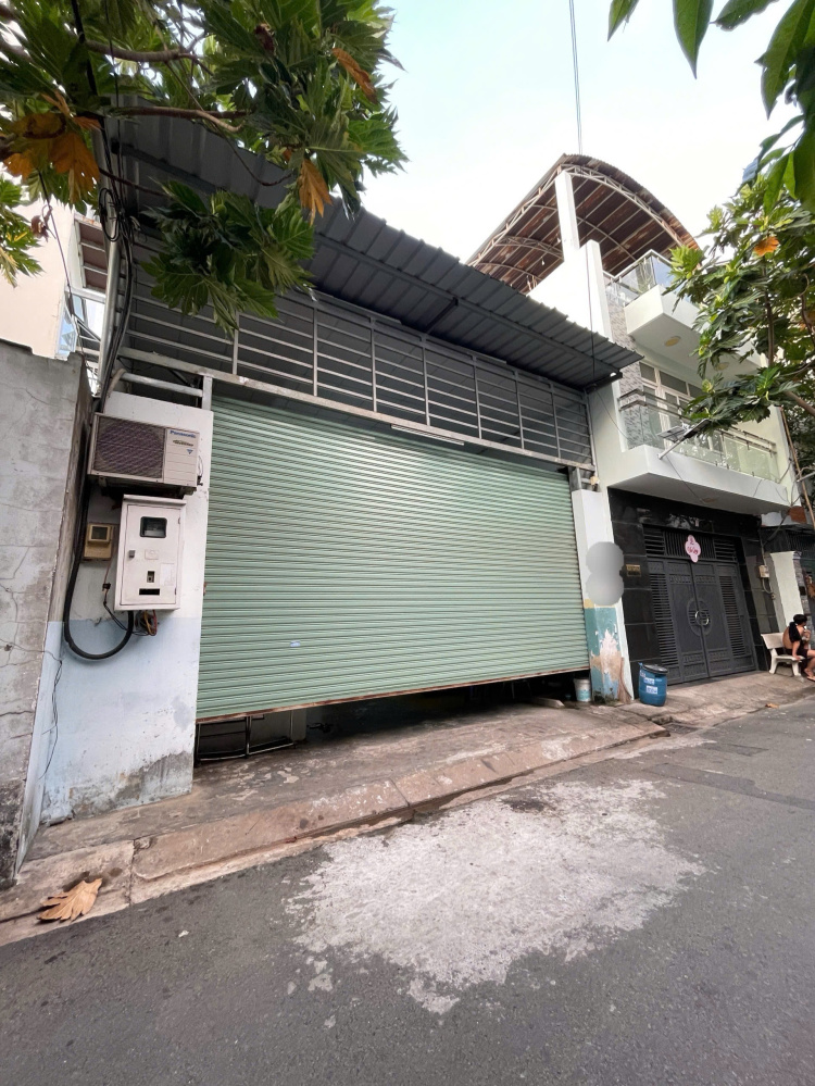 Đất Sẵn Nhà C4 - Đang làm Kho Xưởng - 7.4x17.3M -...