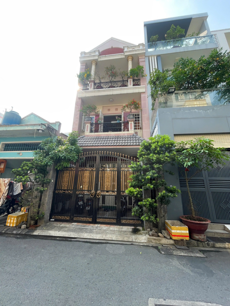 Nhà 4 Tấm 5,2x23m - Khu vip nhà lầu - hẻm thông xe...